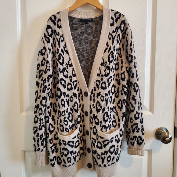 Banana Republic Extra Fine Italian Yarn Merino Animal Print Cardigan small - Picture 1 of 3